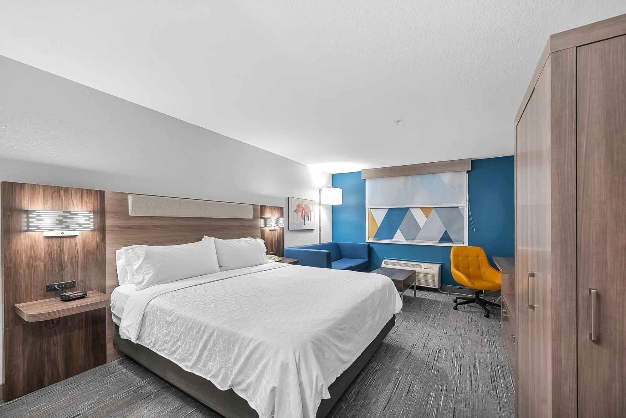 Holiday Inn Express Palestine By Ihg Extérieur photo